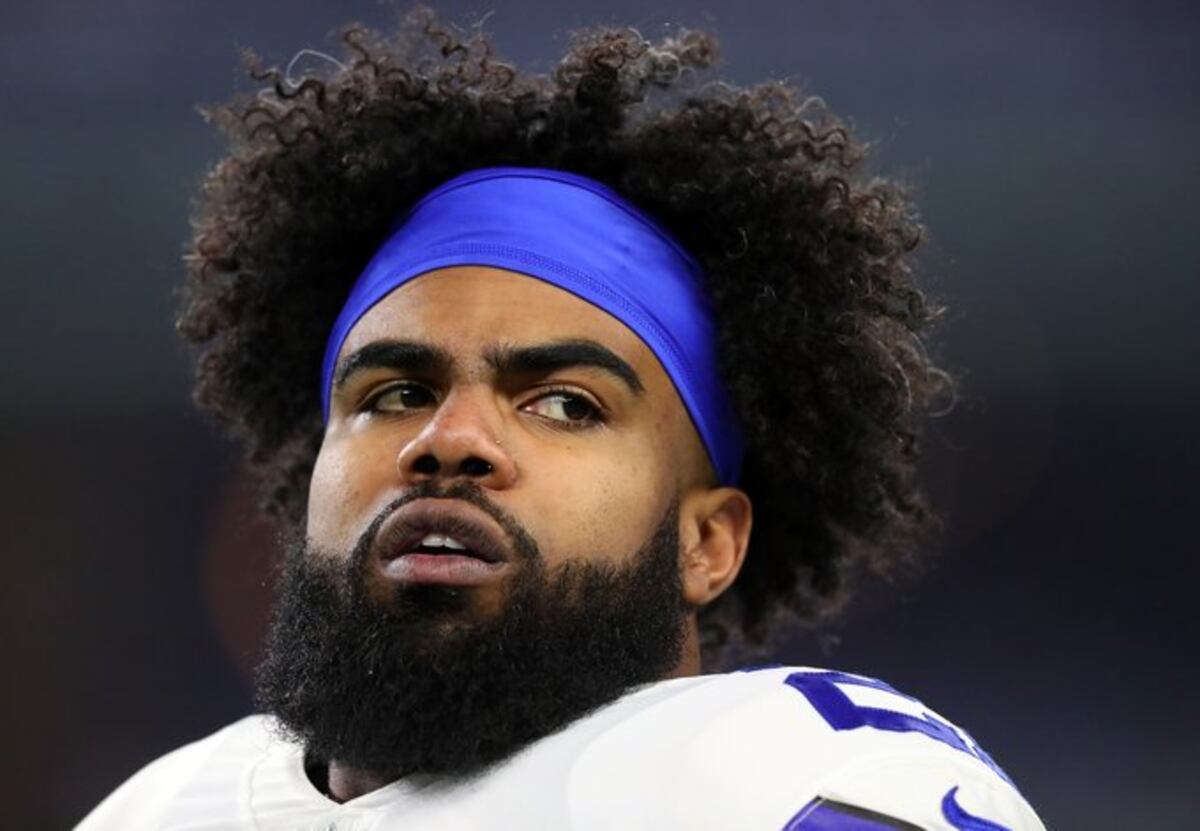 Estrella de los Cowboys Ezekiel Elliott da positivo al covid-19