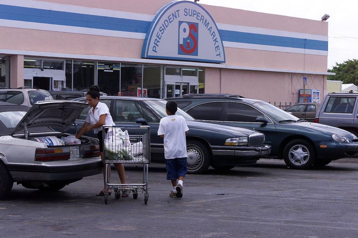 Dueño de supermercados en Miami es acusado de matar al amante de su esposa