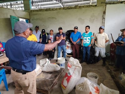 30 productores de Panamá Oeste aprenden a fabricar abono orgánico paso a paso