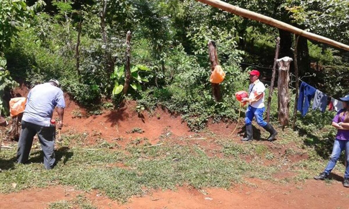 Legalizan asentamientos informales en todo el país