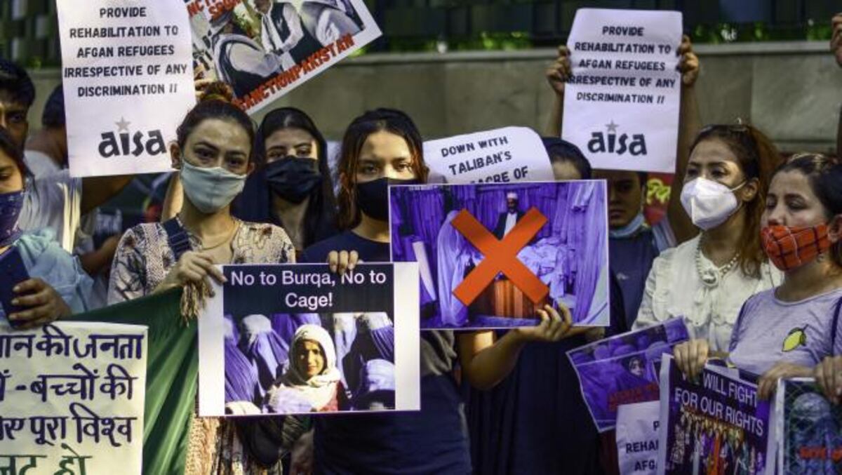 La ONU pide a los talibanes que incluyan a mujeres en el nuevo gobierno de Afganistán como ‘prueba de fuego’