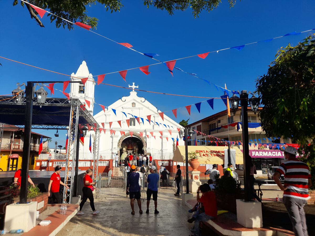 Santa Librada recorre las calles de Las Tablas