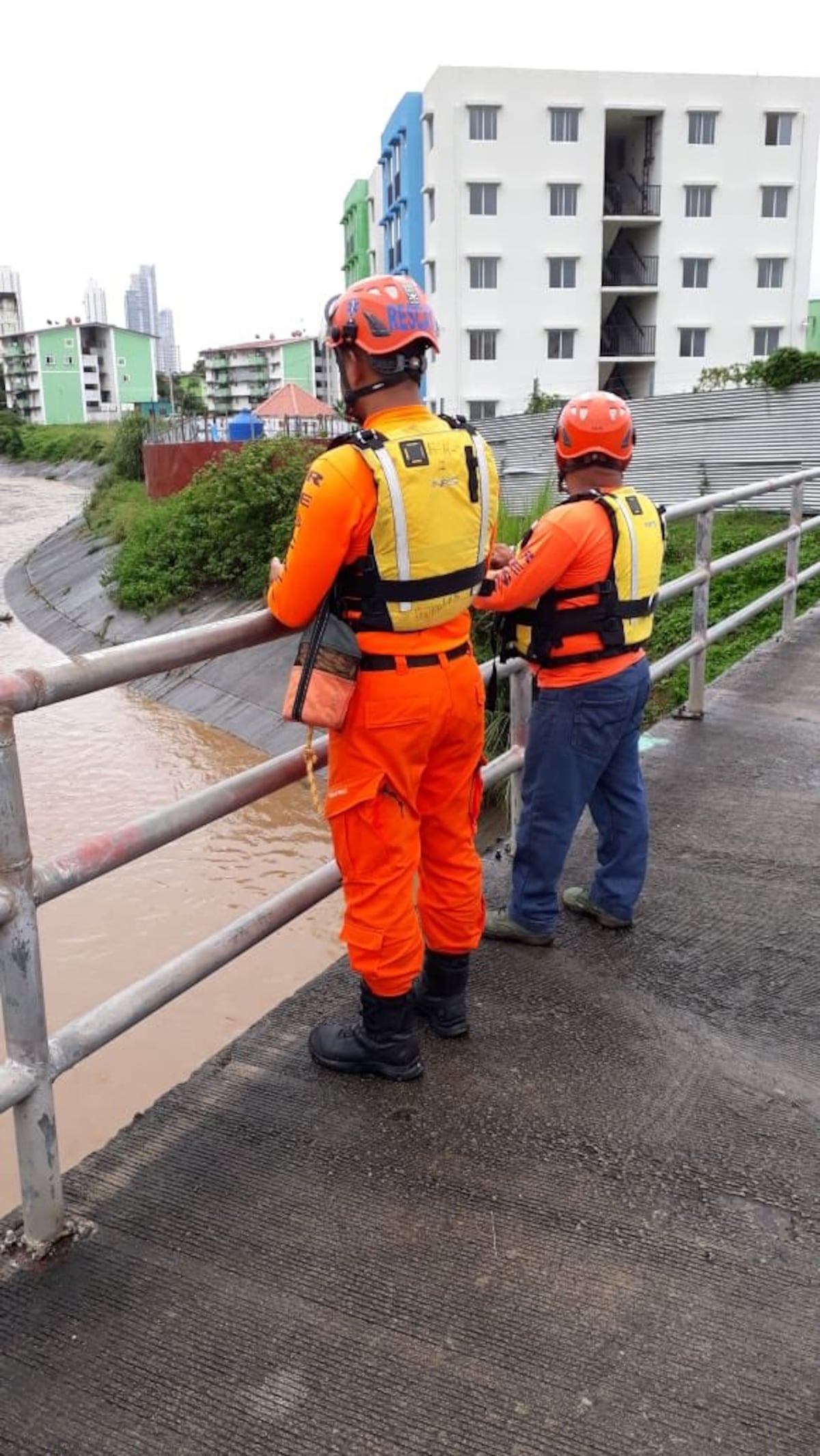 Sinaproc busca a joven de 16 años que cayó en el río Curundú