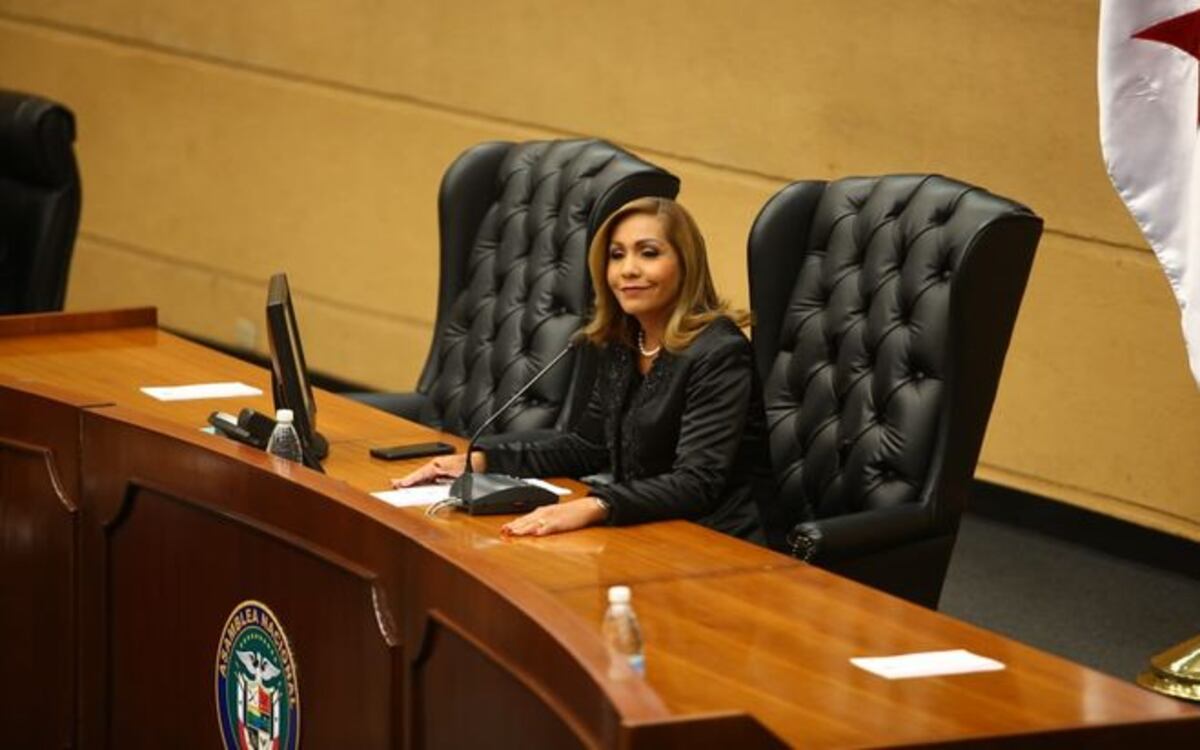 Contraloría le responde a Yanibel Ábrego. Nuevo roce