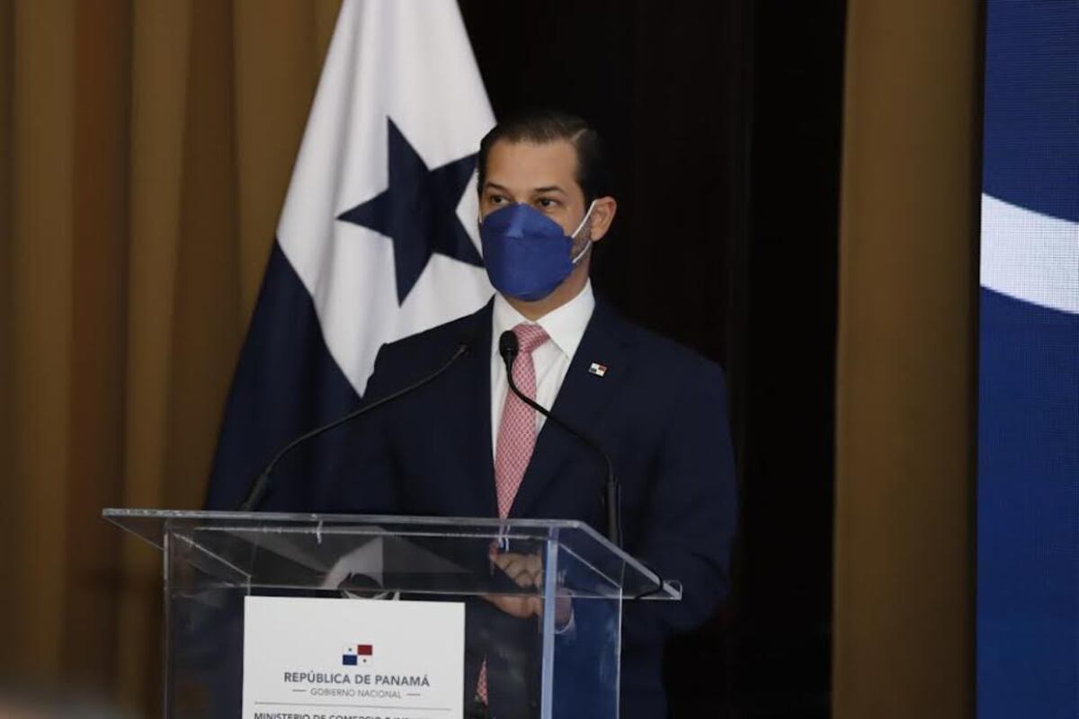 Cambios en el Gabinete. Martínez es designado como embajador en Washington