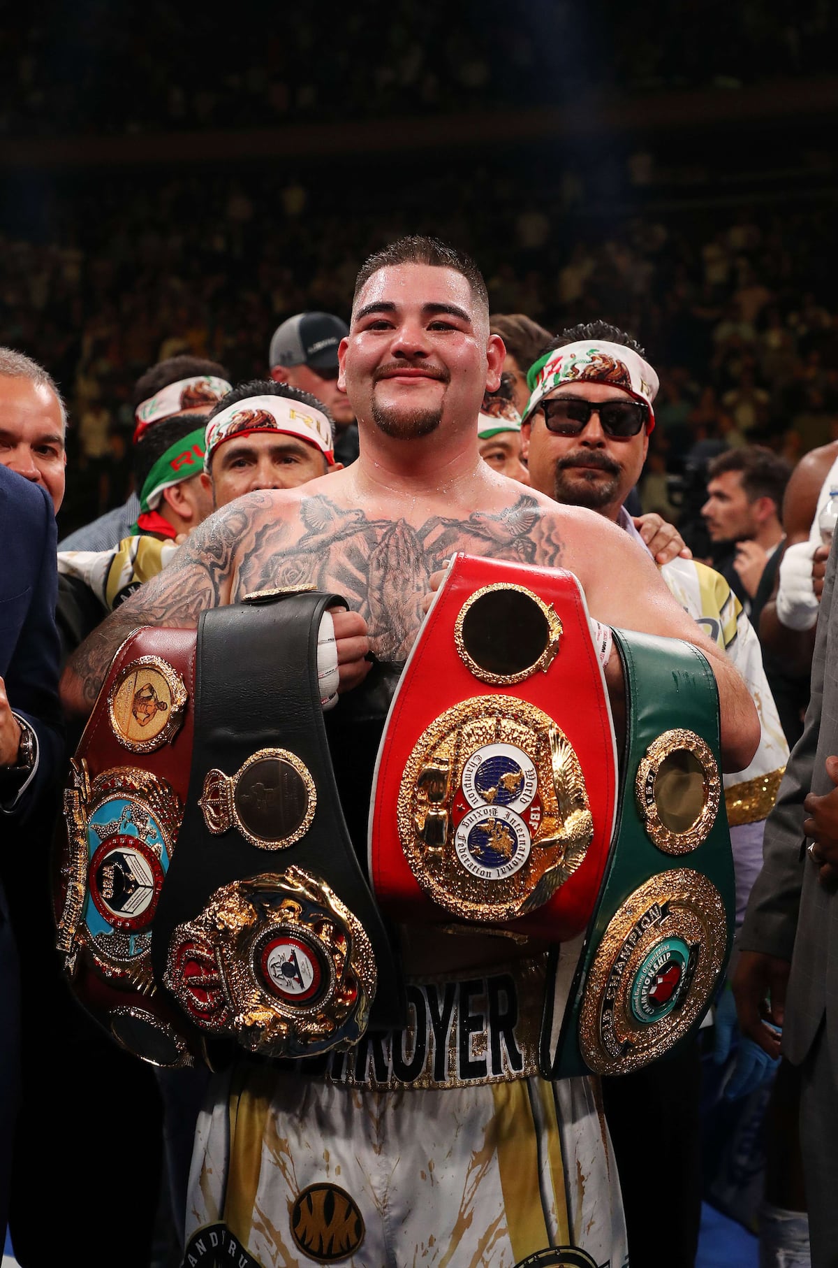 Andy Ruiz Jr. da la sorpresa del siglo noqueando a Anthony Joshua