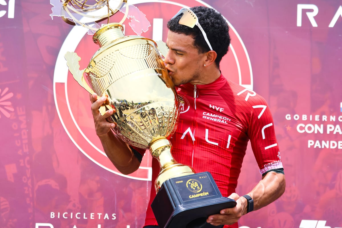El Tour de Panamá 2025 se tiñe de rojo: Archibold se lleva la Copa Vicente Carretero con una victoria aplastante