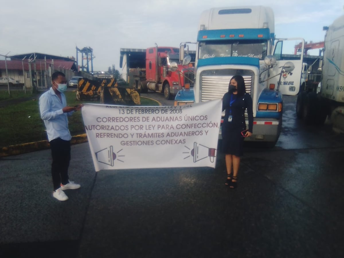 Más de 10 horas de paralización en Colón