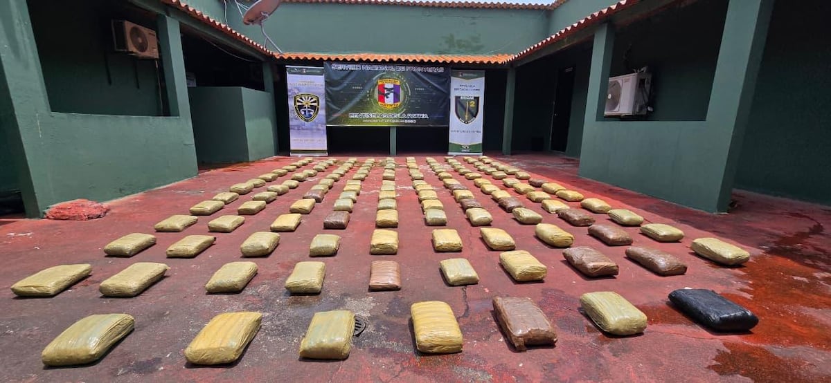 Narcotráfico recibe otro revés: incautan más de 100 paquetes en isla Mosquito +VIDEO