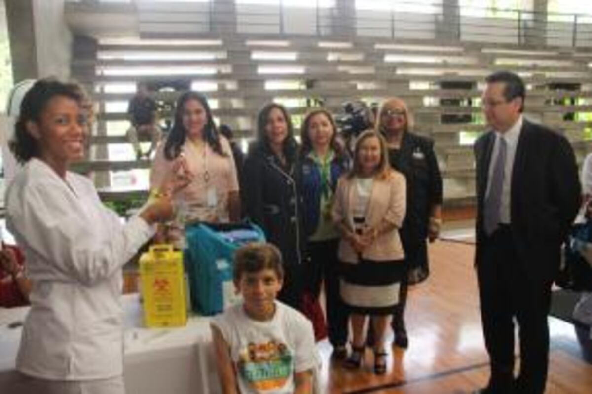 Minsa lanza campaña de segunda vuelta de vacuna contra el VPH a niños y niñas 