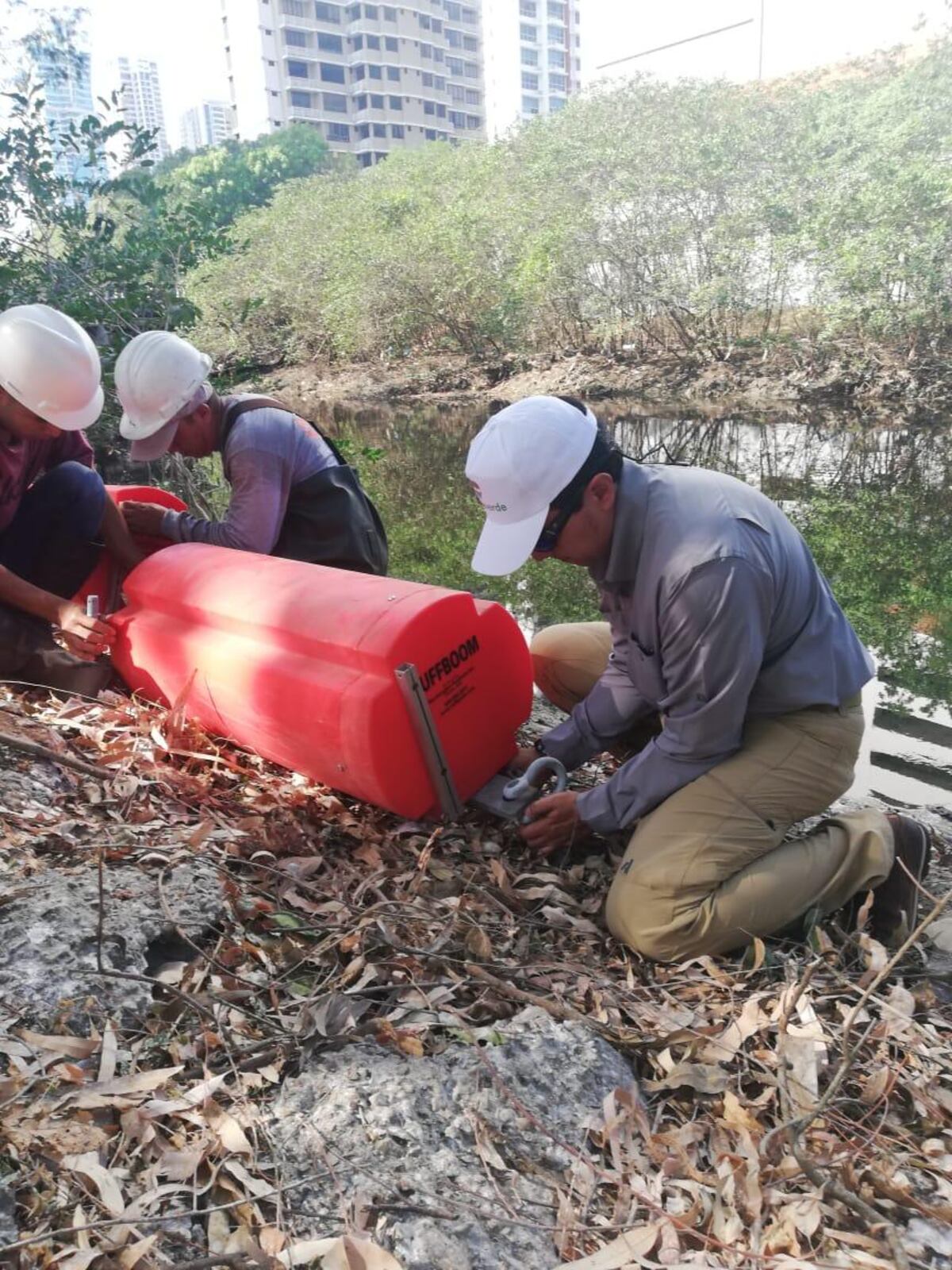 BoB es el dispositivo que monitoreará al río Matías Hernández