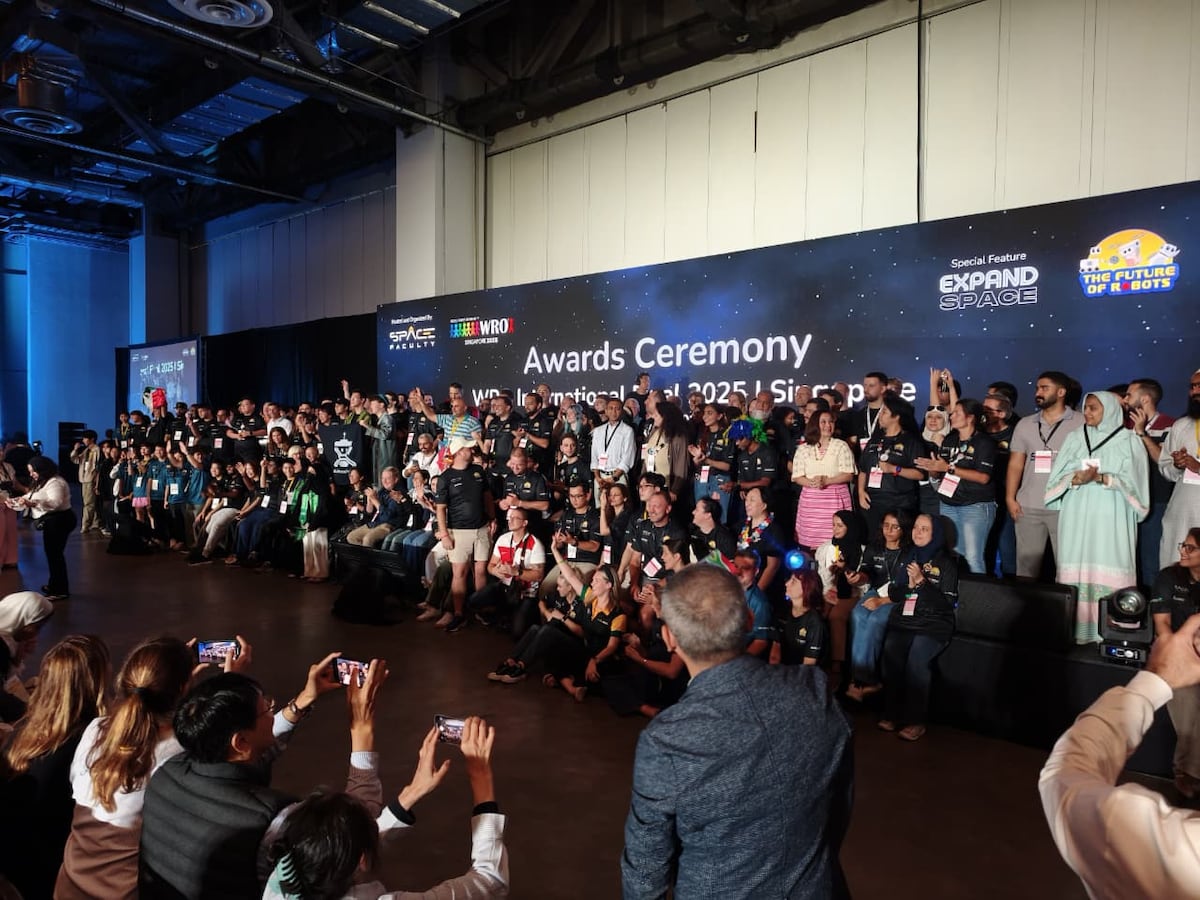 ¡Qué viva! Panamá sorprende en Singapur con premio mundial de robótica