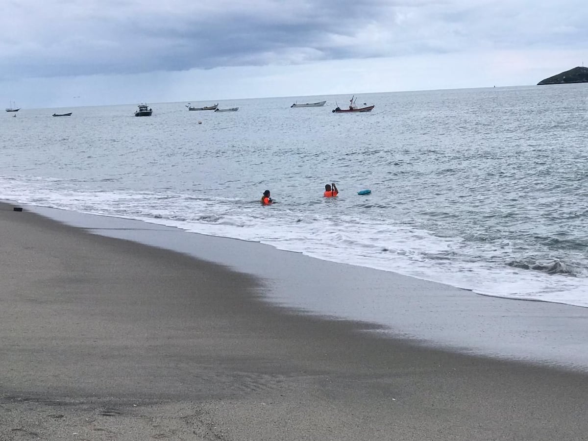 Aparentemente estaba libando licor. Joven se ahogó en la Playa Farallón