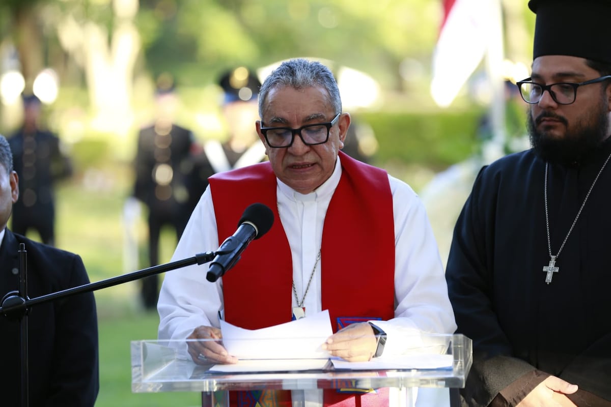 Llamado a la reflexión marca acto conmemorativo del 20 de diciembre en el Jardín de Paz