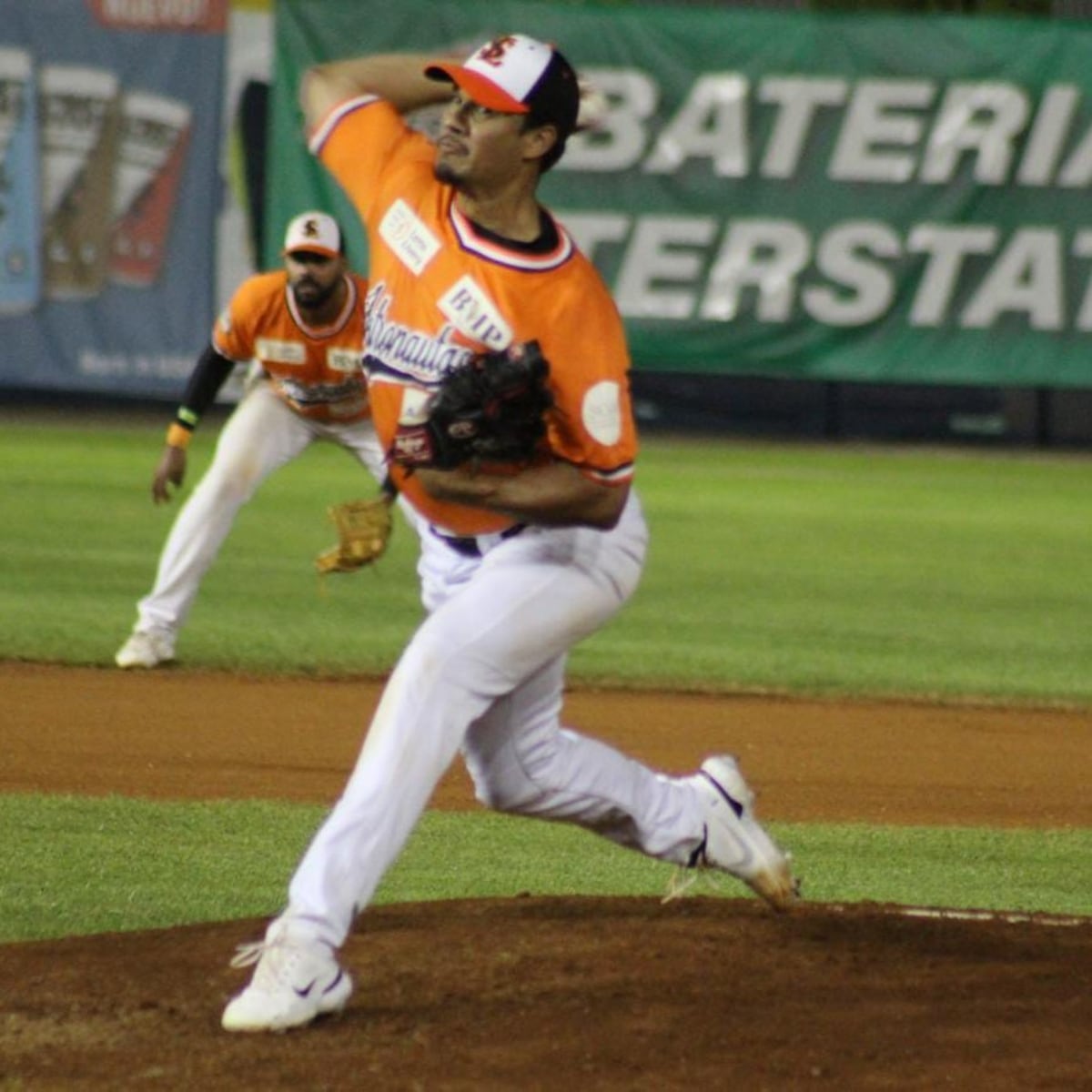Astronautas buscan poner contra la pared a los Federales esta noche