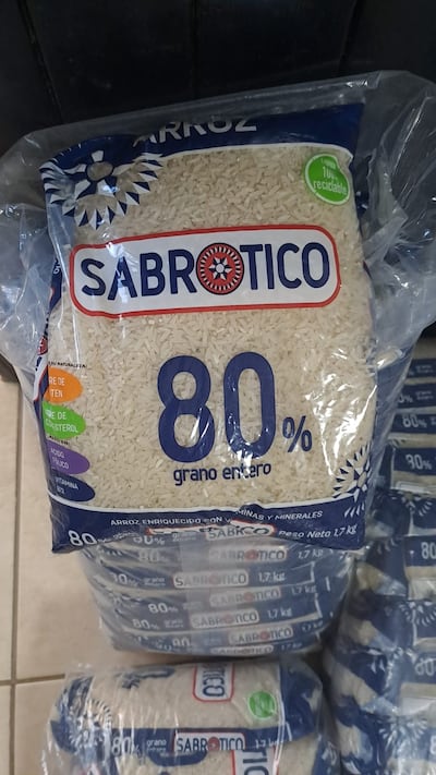 Camioneta cargada de arroz cae en operativo fronterizo