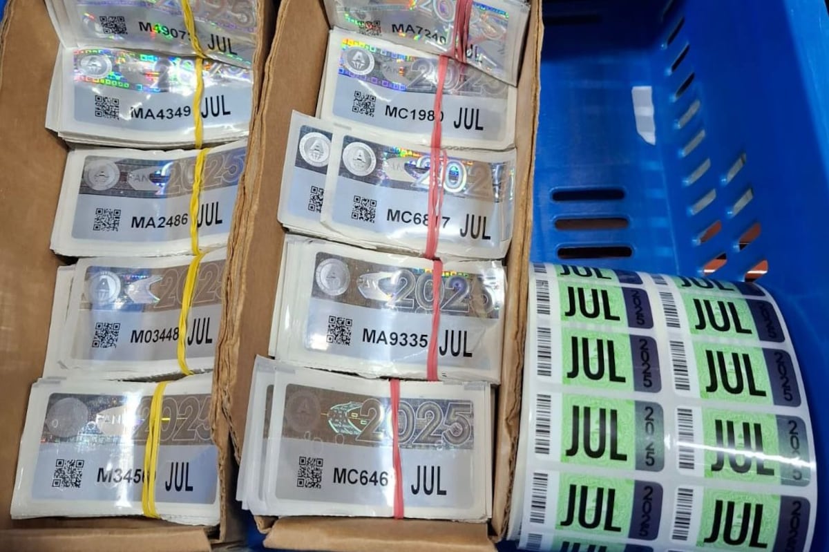 ¿Quiere evitar sanciones? Retire su calcomanía sin demora, así lo anunció la Alcaldía