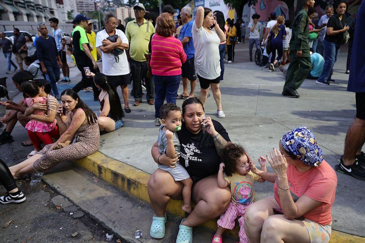 Terremotos dejan escenas de destrucción en Caracas y La Guaira