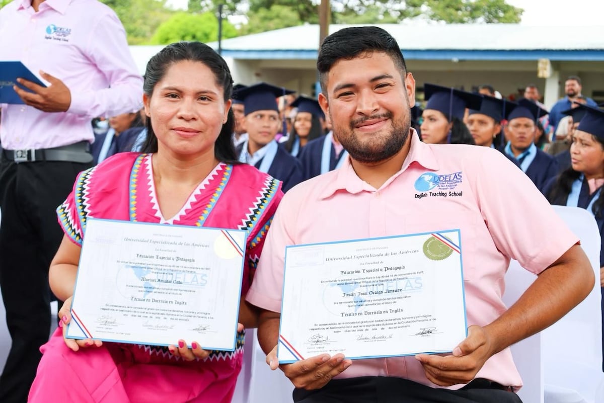 UDELAS gradúa a 153 profesionales en dos zonas indígenas