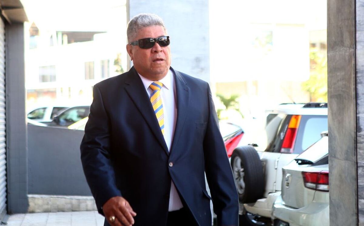 Federación presidida por Wever le cobra a nadadores para entrenar