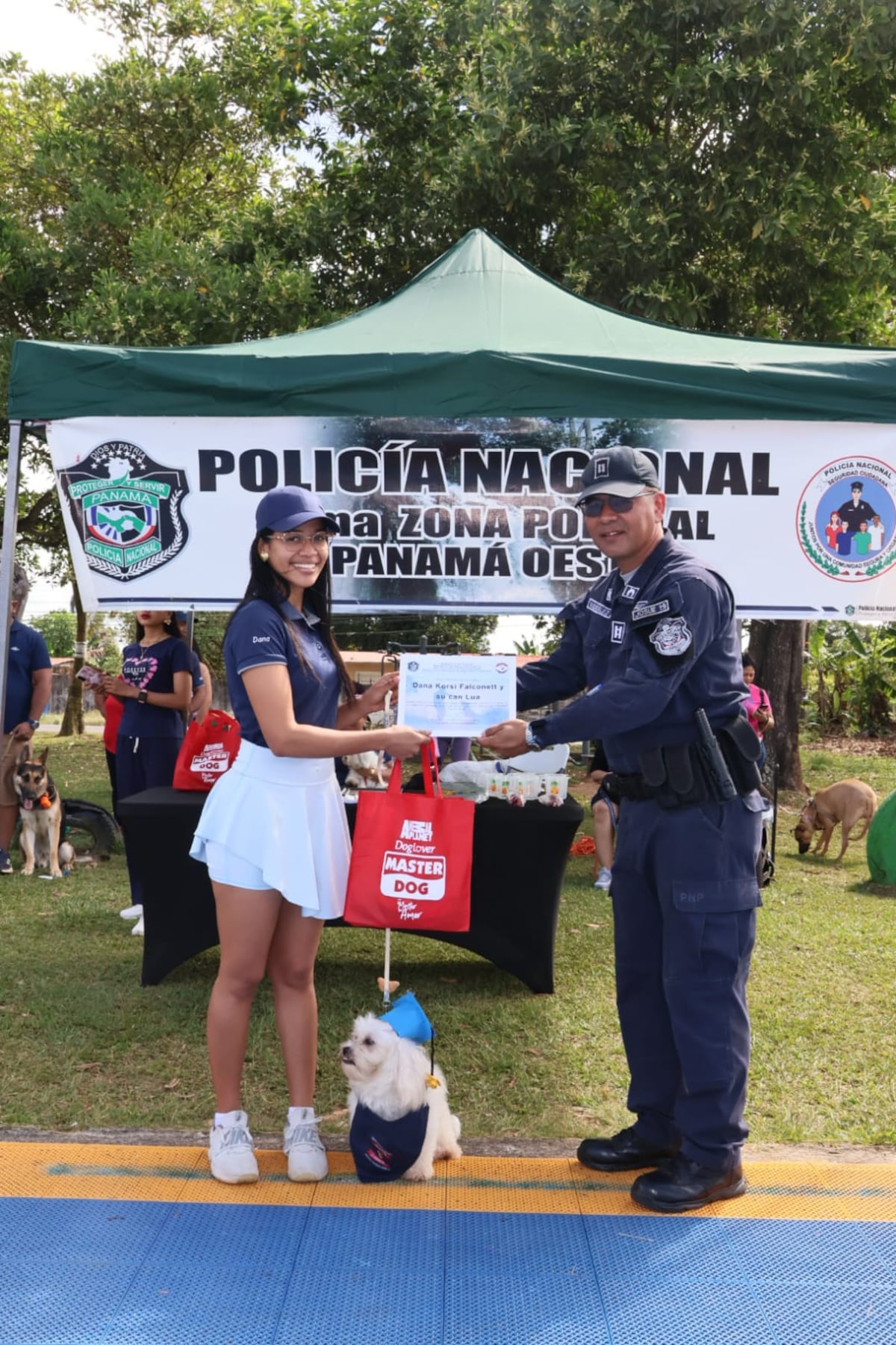 Perritos se gradúan para patrullar en La Chorrera