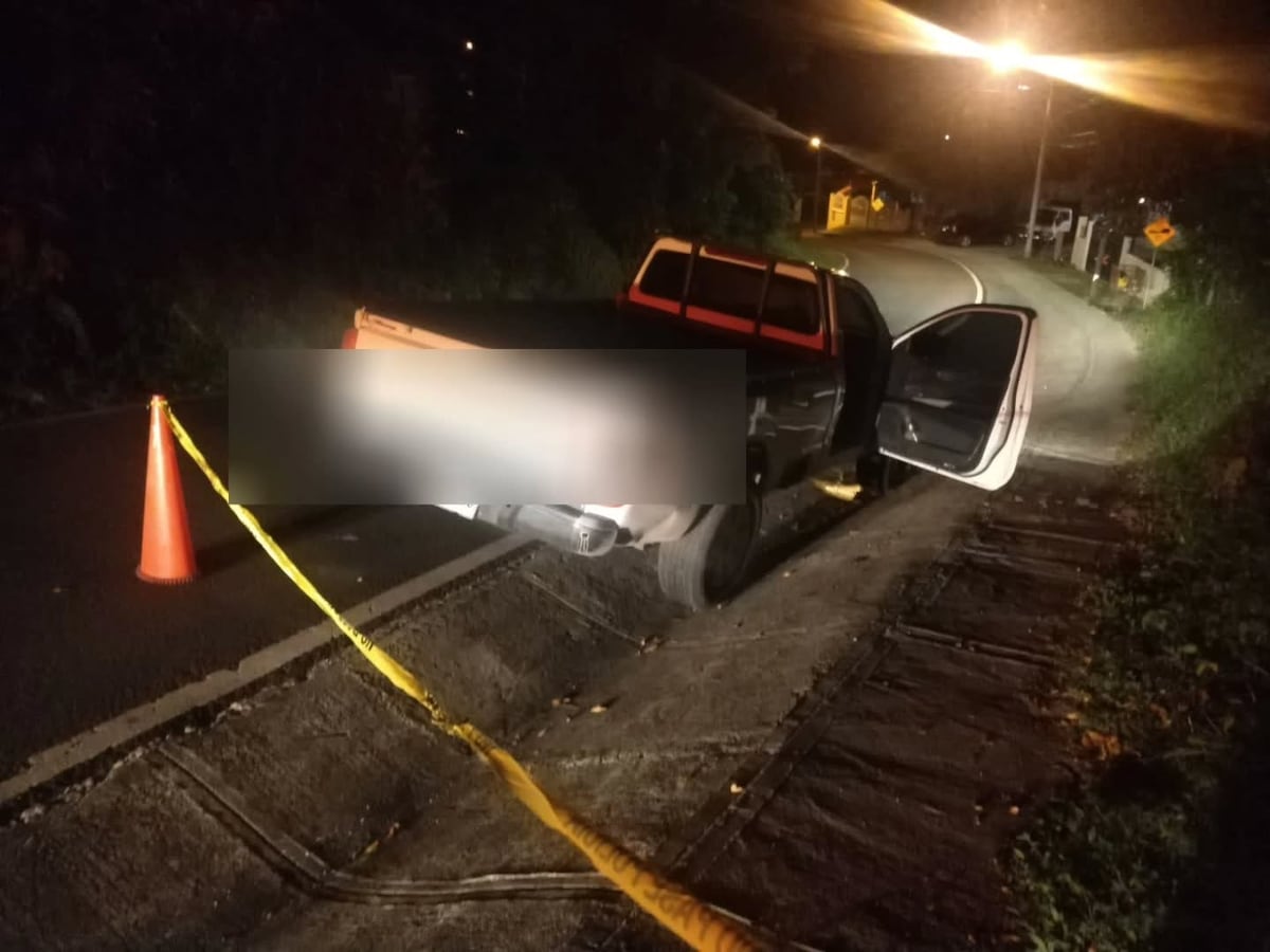 ‘Rata’ cayó a tiros mientras trabajaba como cocinero en una parrillada de Tambo: encuentran el vehículo señalado con el motor encendido