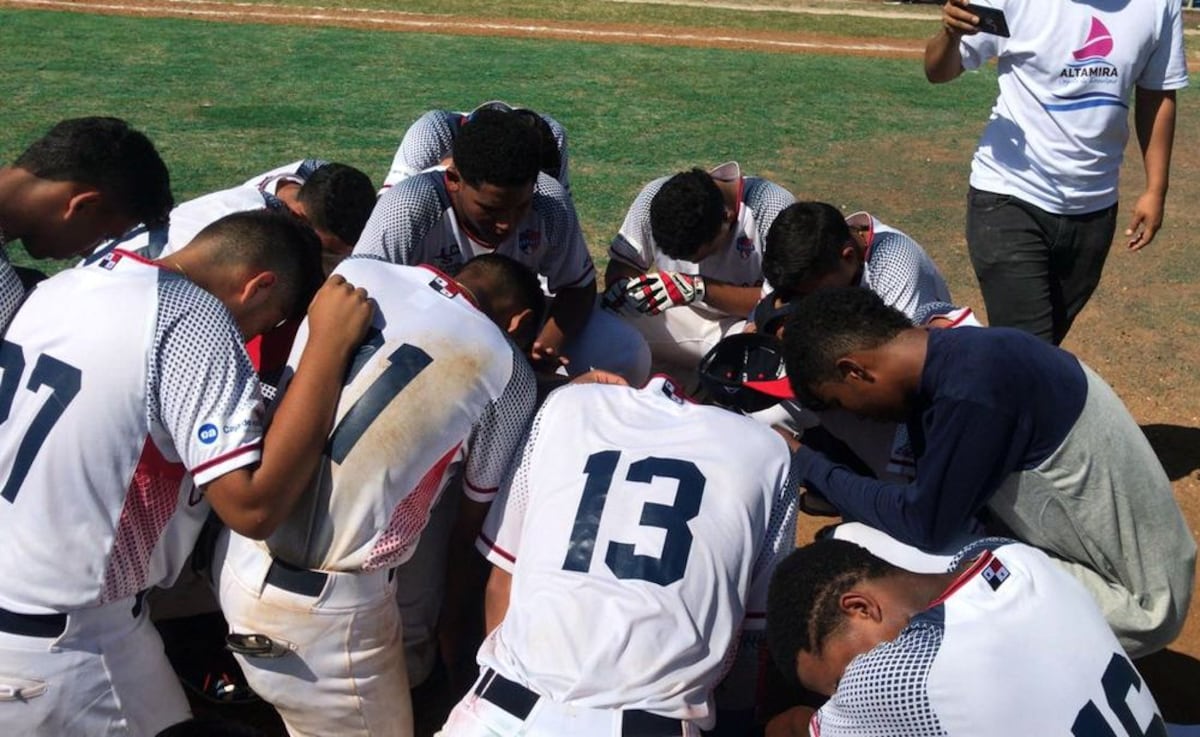 Panamá vence a Dominicana en un partido cargado de emoción