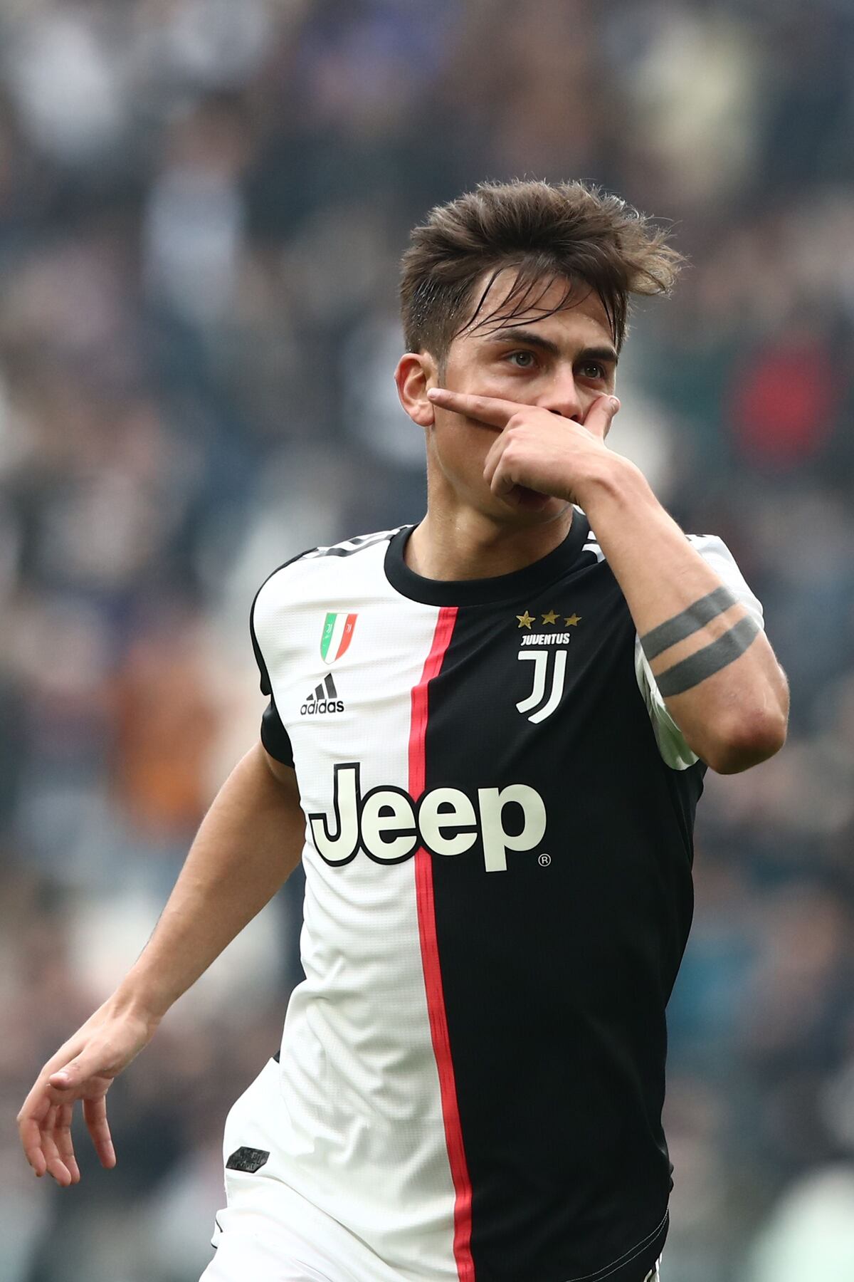 Juventus vence sin el ‘Bicho’ al Brescia de Balotelli