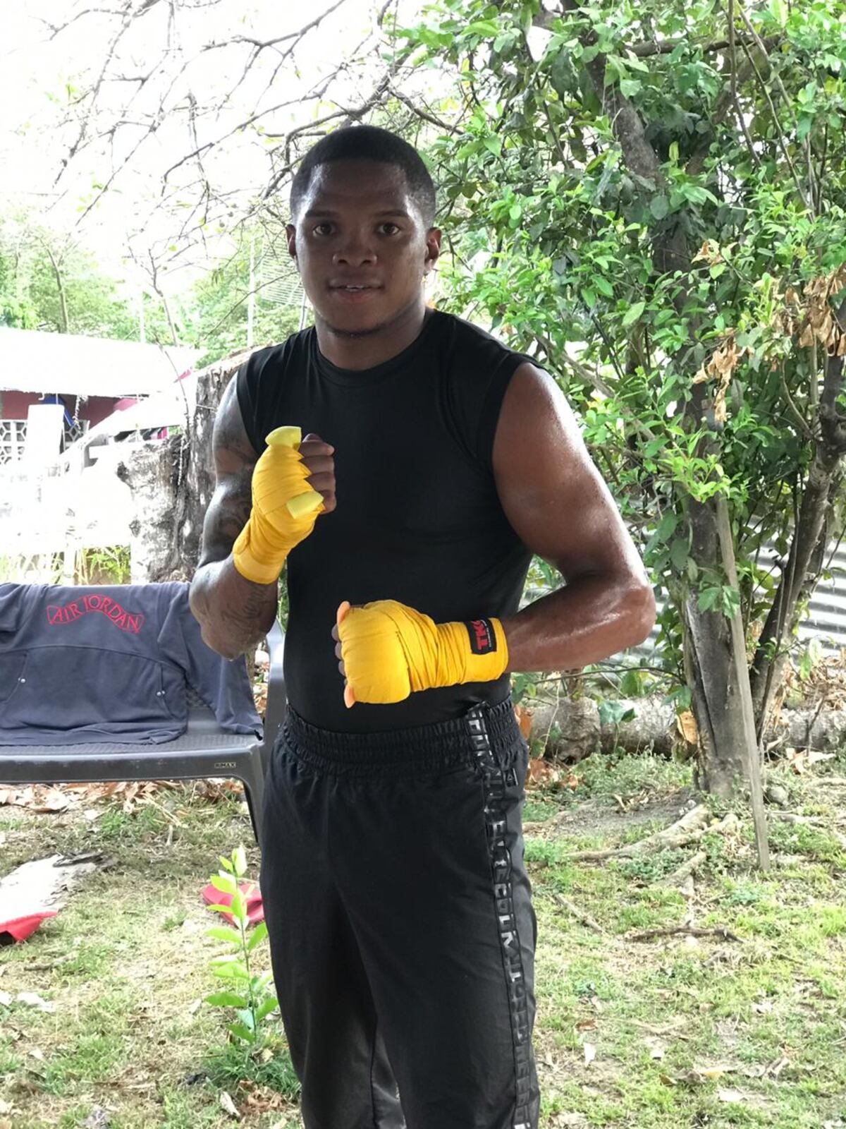 Boxeadores panameños se las arreglan para entrenar en sus casas durante la pandemia