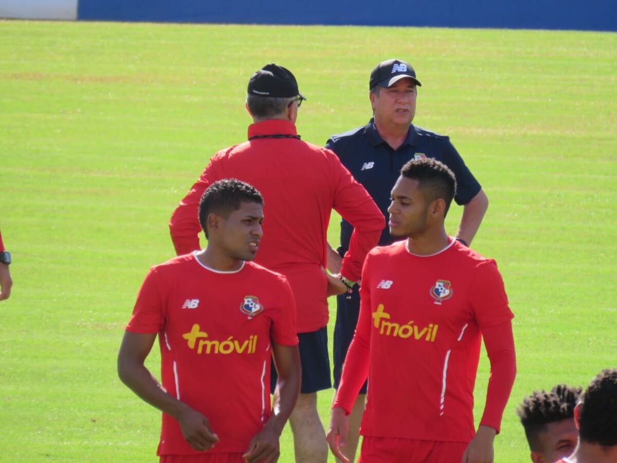 Bolillo Gómez dirigirá a un futbolista panameño