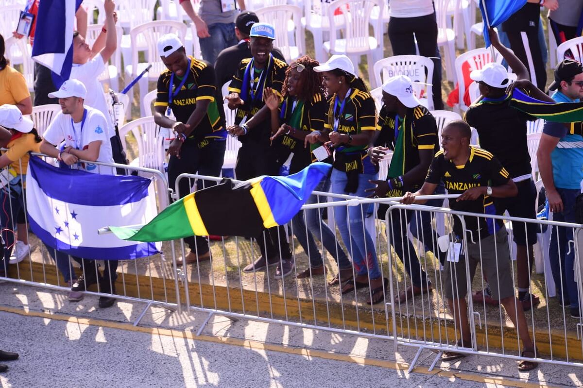 'Amar más allá de las diferencias' así invita e inicia el Papa la JMJ en Panamá