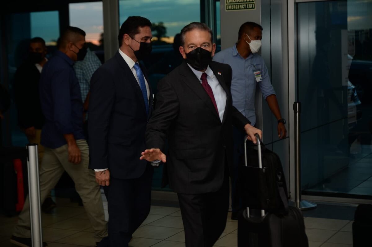 El presidente de la República Laurentino Cortizo Cohen viaja a Escocia