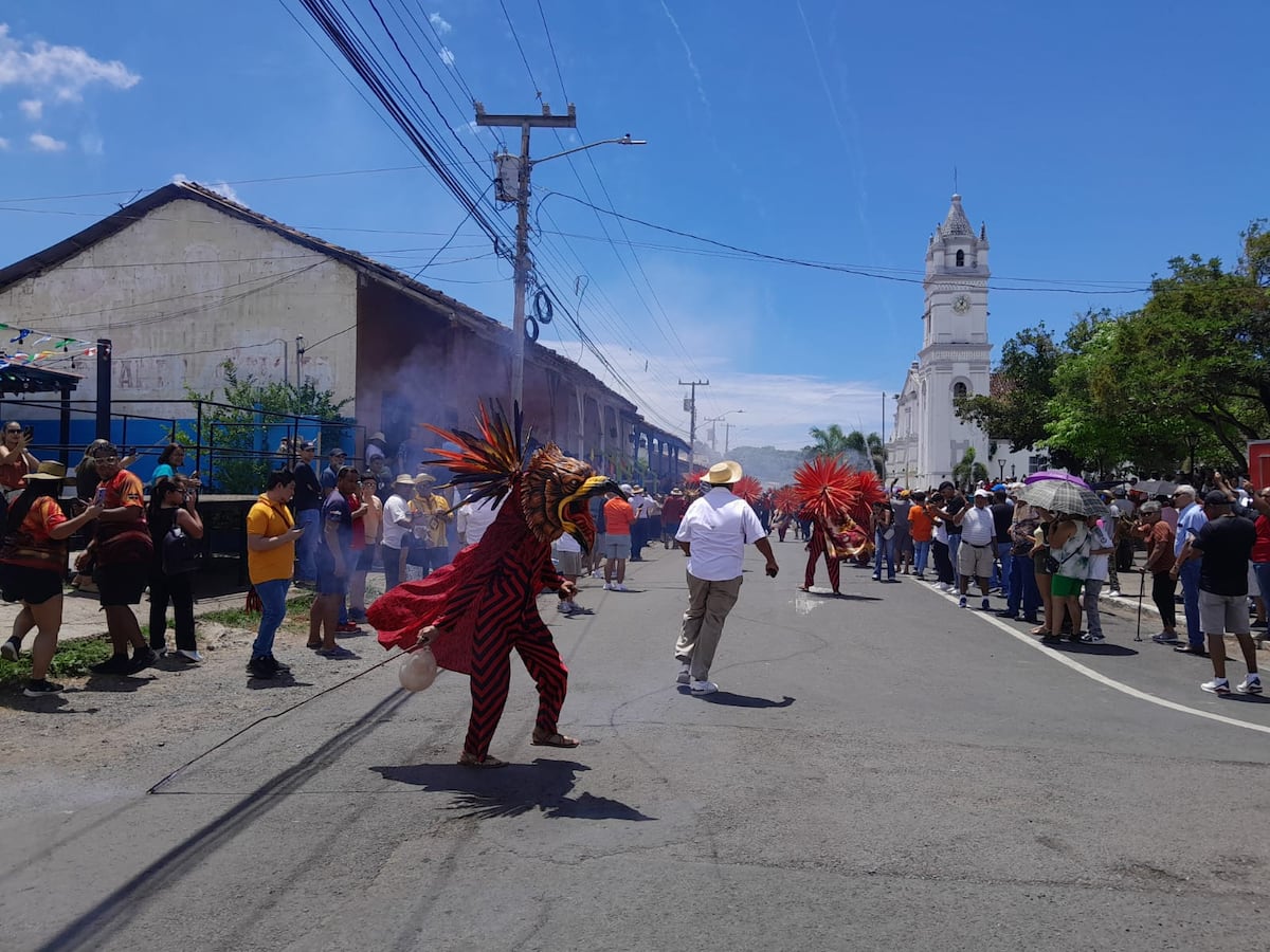 El Diablo Encueta’o marca el inicio de las festividades del Corpus Christi en La Villa de Los Santos
