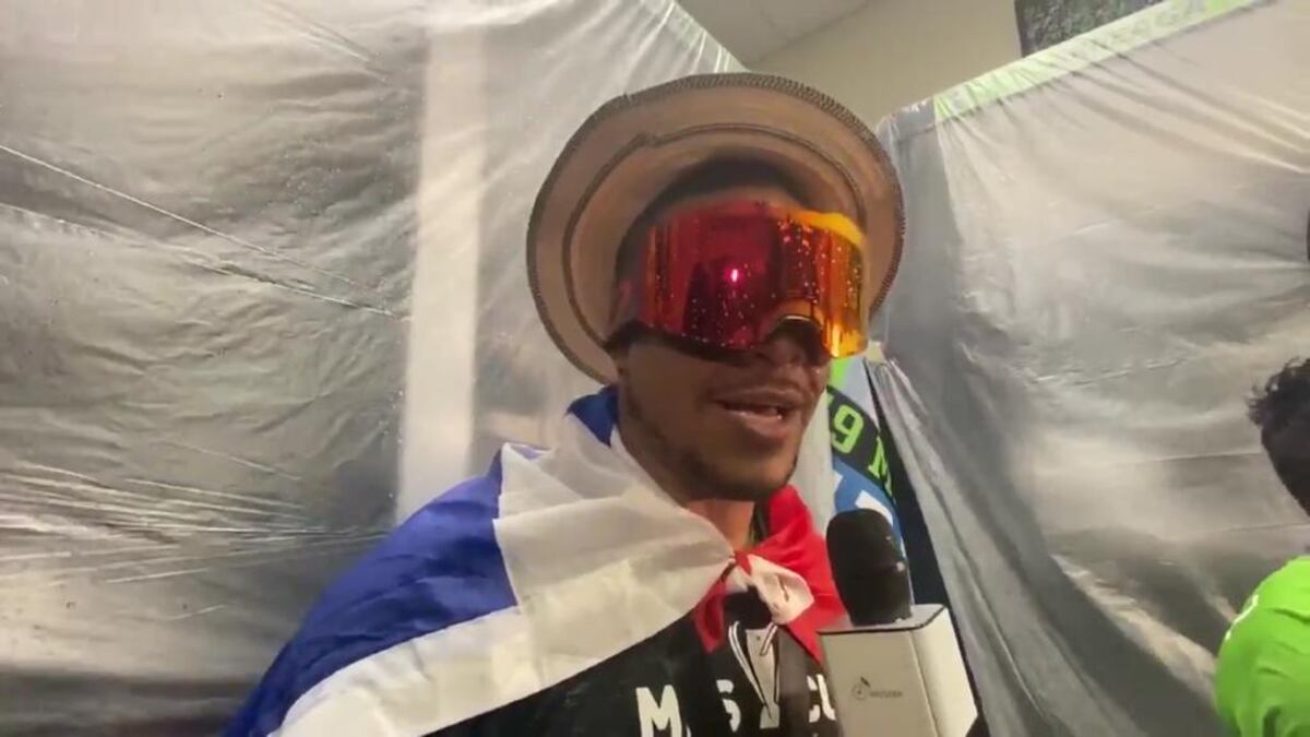 Por pasión a Panamá ‘El Mazinger’ celebra a lo galáctico