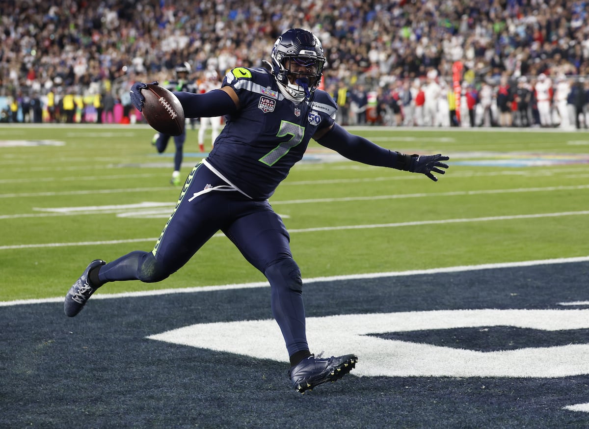 Seahawks imponen su ley en Santa Clara y asfixian a los Patriots