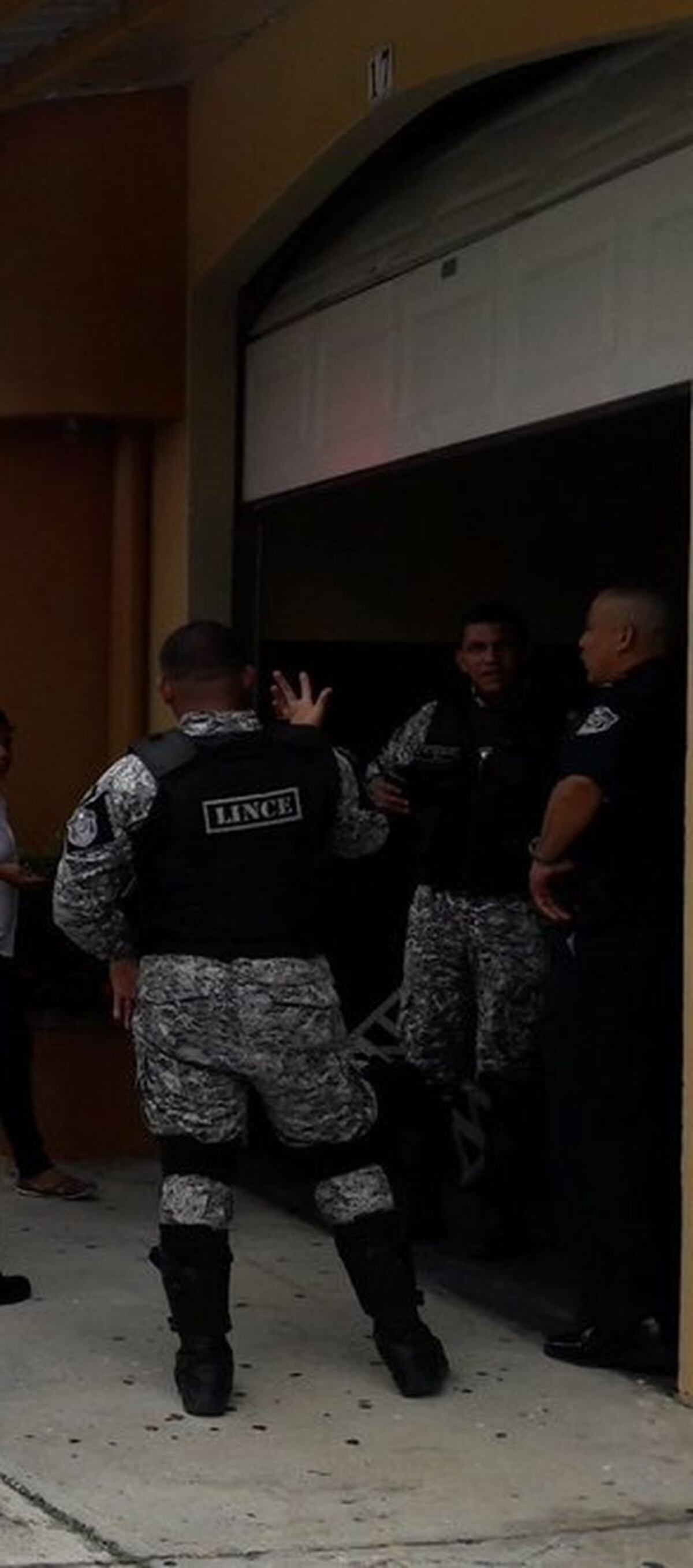 EN 'PUSH BUTTON'. Un hombre y una menor fueron por placer y por poco mueren