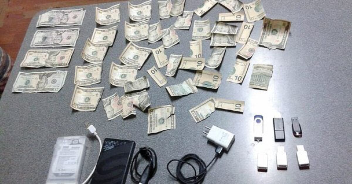 Le decomisan dinero, USB, celular y hasta discos duro a Martinelli en su celda