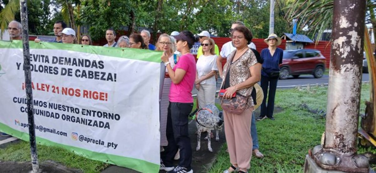Residentes de Clayton y Don Bosco exigen soluciones ante cortes y fugas de agua potable