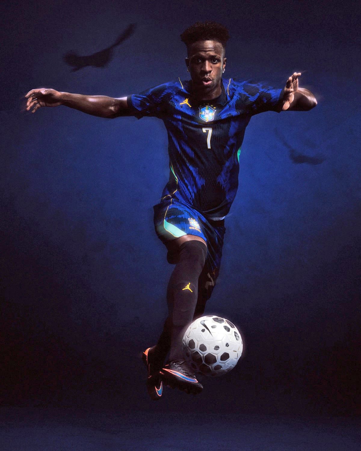 Jordan se mete en la Camiseta de Brasil y revoluciona el fútbol rumbo al mundial