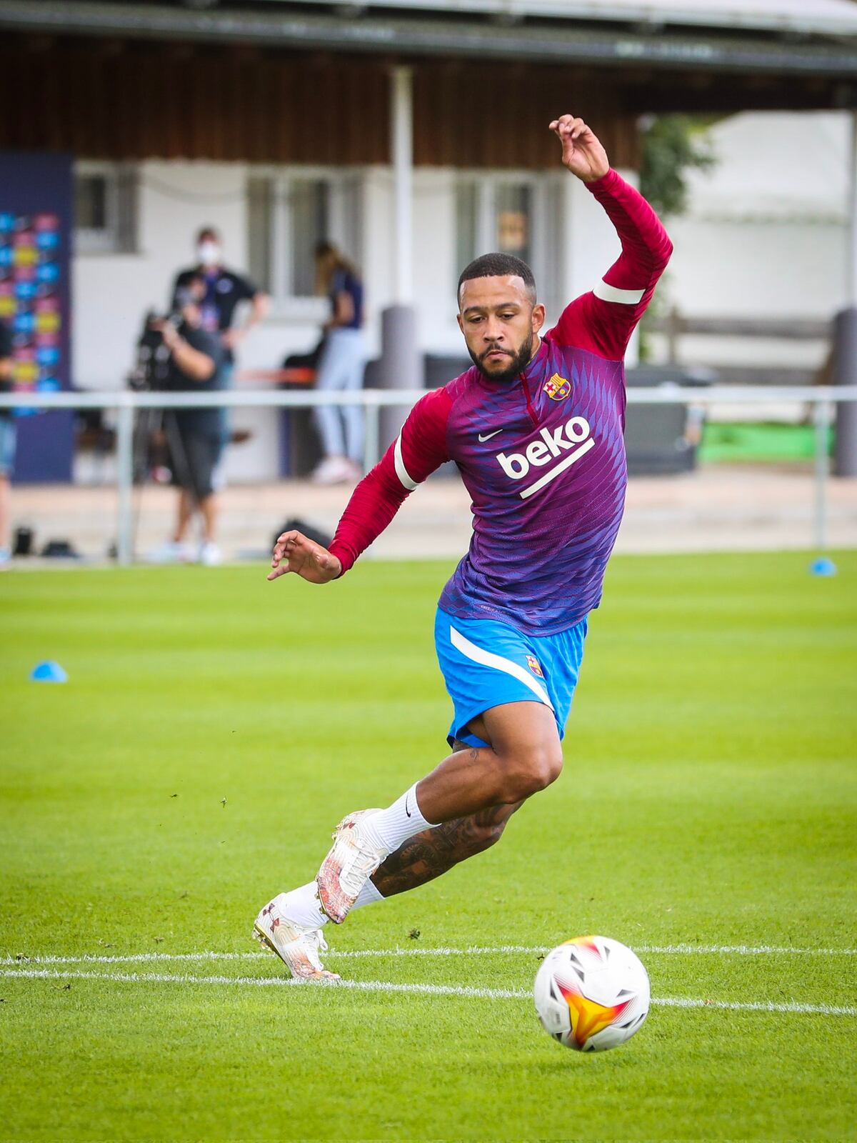 El Barça completa su primer día en Alemania con otra sesión por la tarde