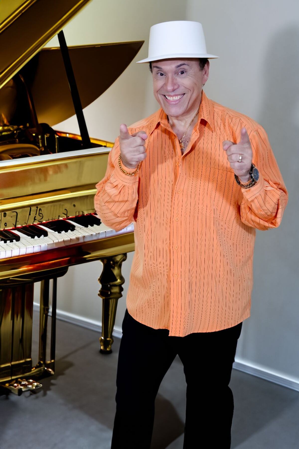 Mauricio Silva le canta a Panamá