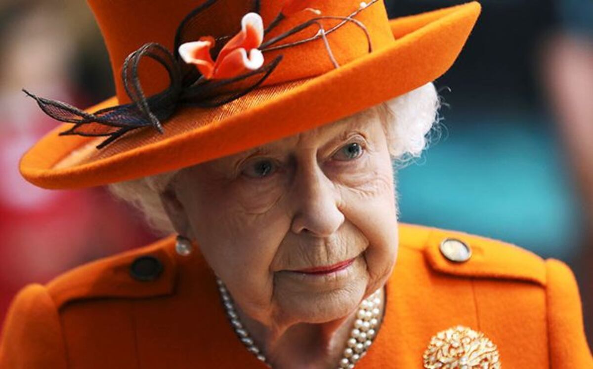 La reina británica publica su primera foto en Instagram a la edad de 92 años