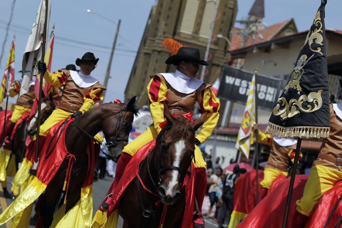 Lámina #4. Tu Patria, tu His70ria: El día que Colón aseguró la independencia de Panamá