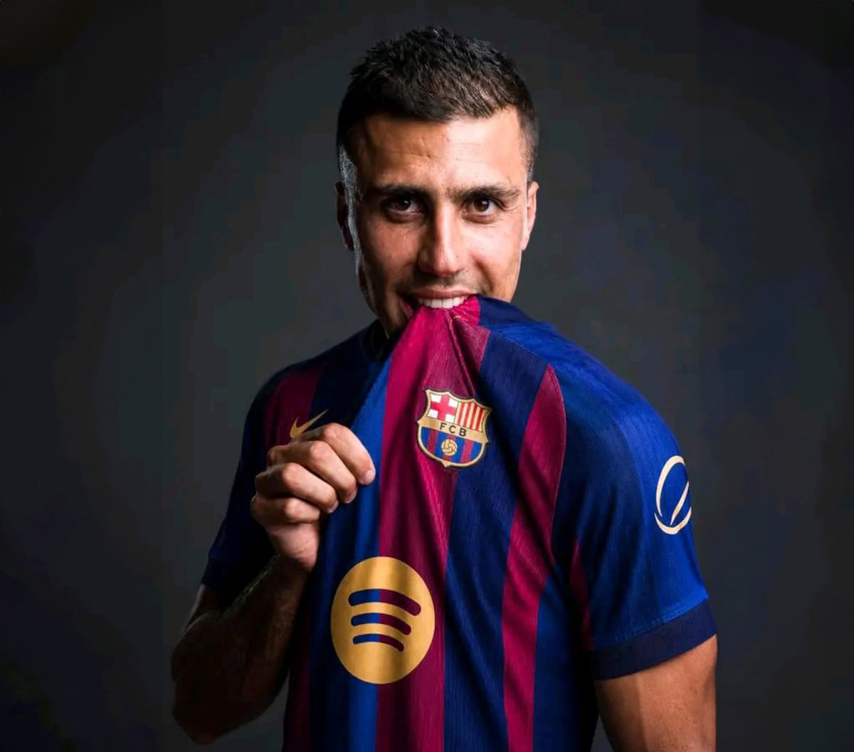Rodri aterriza en Barcelona para firmar con el Barça