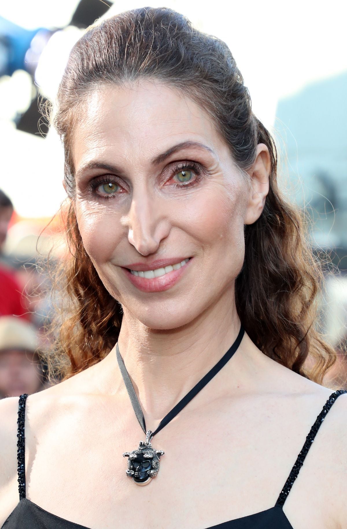 Esta es la actriz detrás de 'La Monja', el personaje que está cautivando