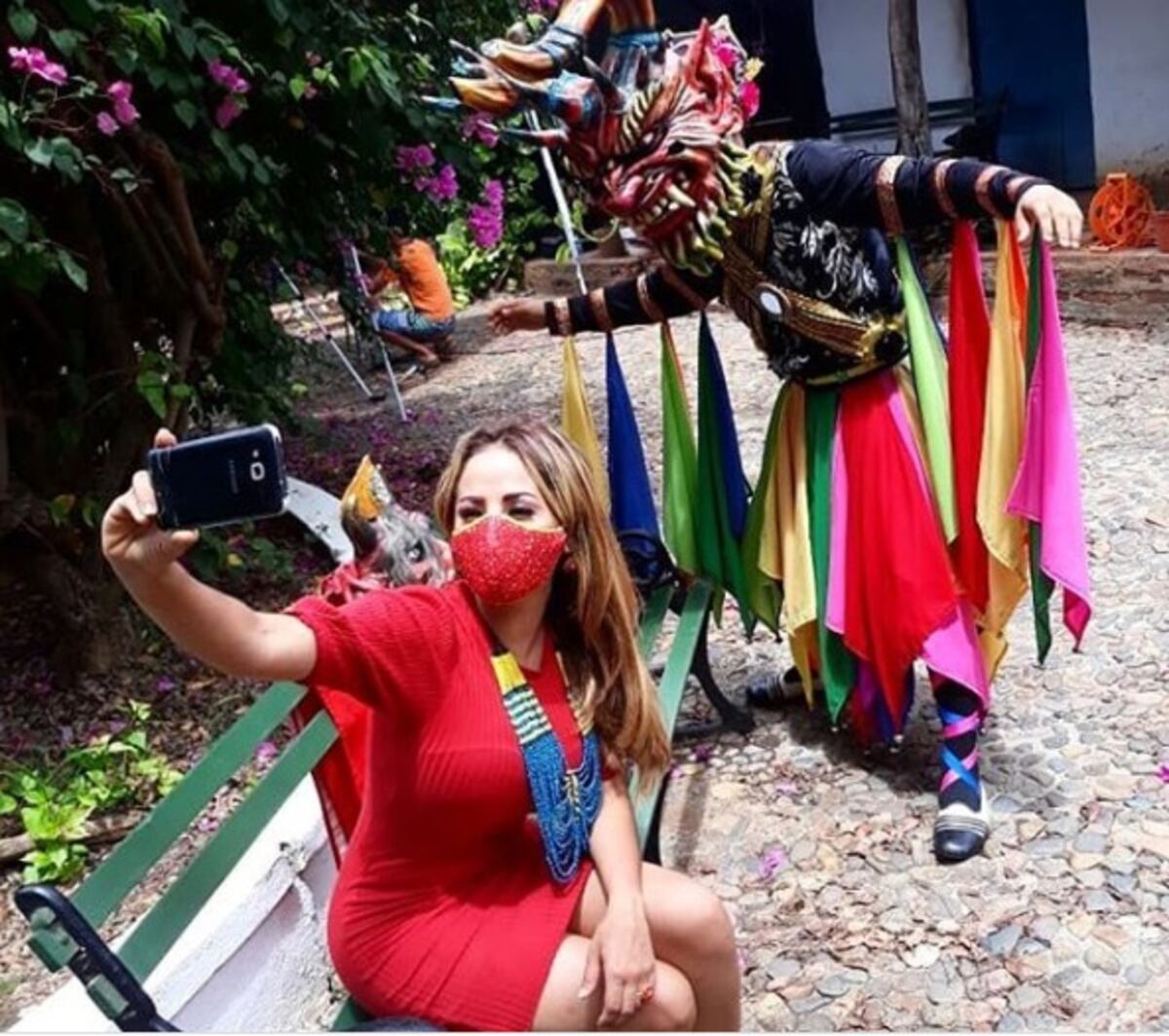 Videos virales de las celebraciones del Corpus Christi generan controversia y Karen Peralta se pronuncia