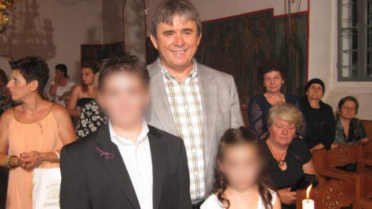 'Mi hijo es una víctima' asegura el padre del tirador en escuela de Texas