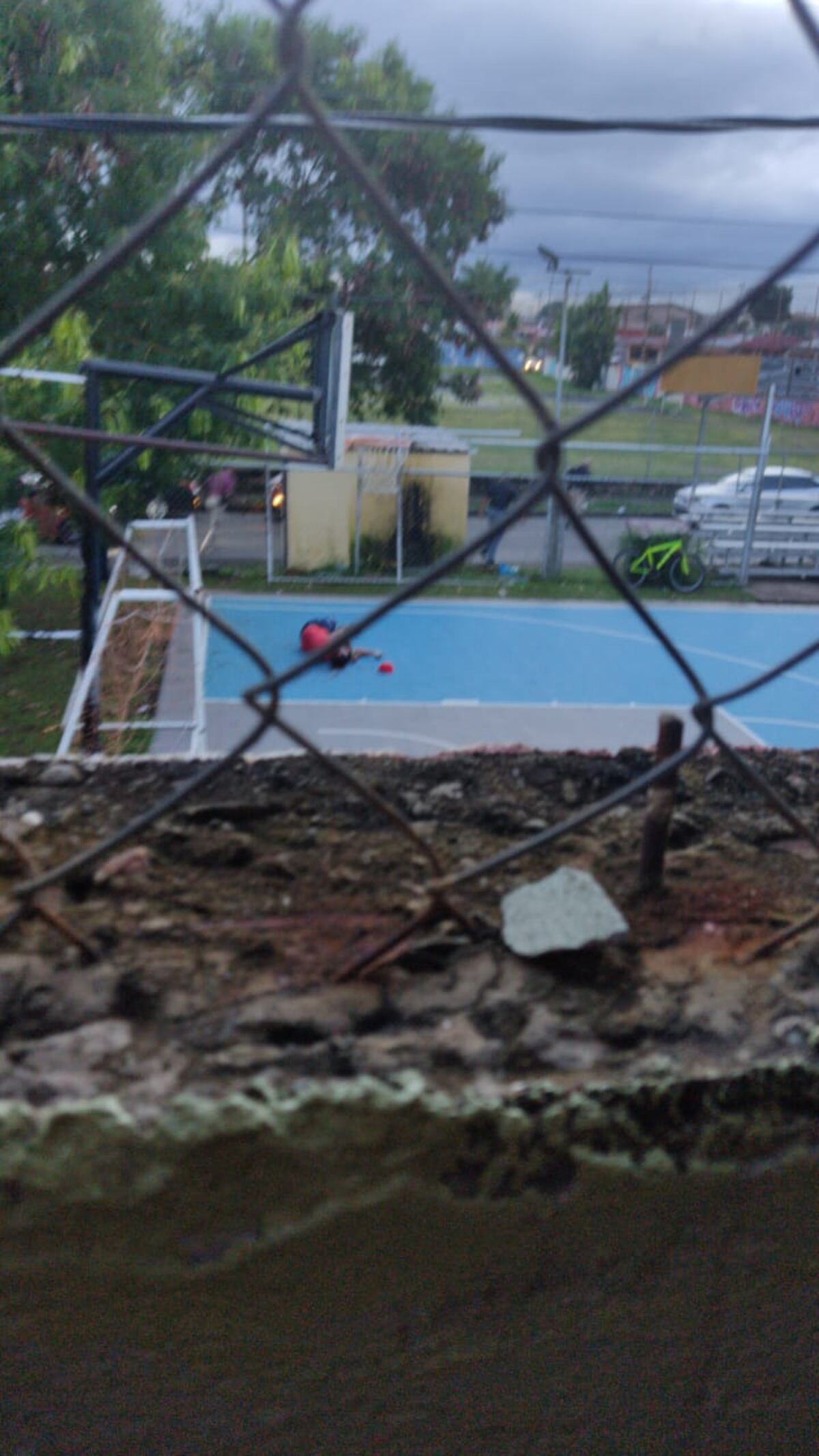 Murió en la cancha. Jesús recibe múltiples tiros y un testigo salió herido