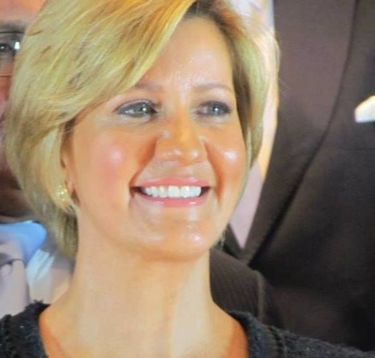 Primera dama reacciona ante indiferencia por hombre que se tiró del puente