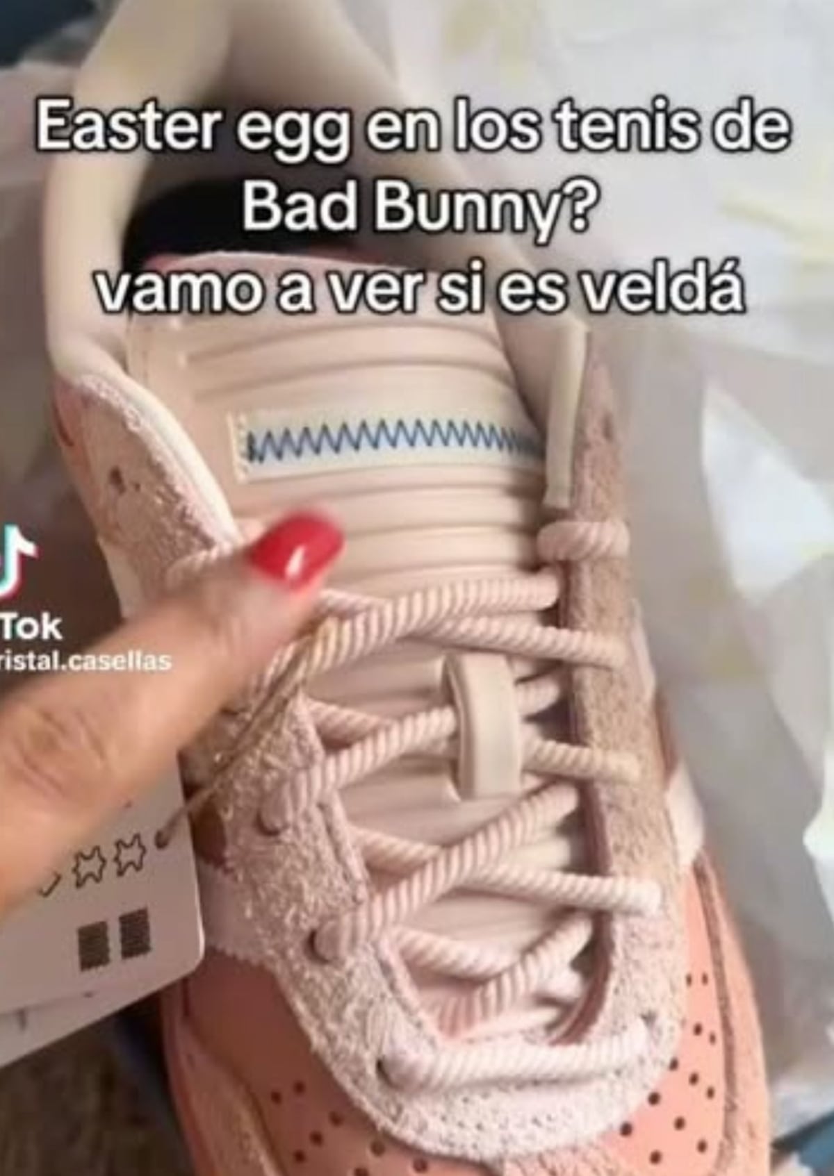Fanática revela el guiño escondido de Bad Bunny en sus sneakers: ‘PR está bien cabrón’